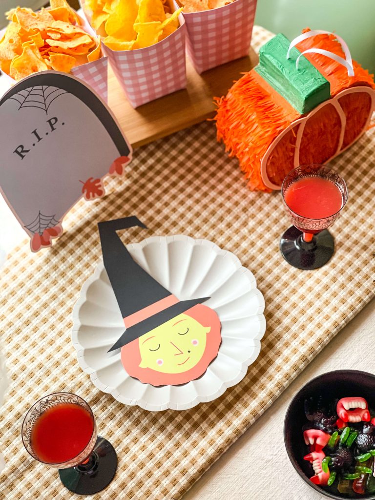 Fiesta Monsters: ideas para decorar en Halloween 24